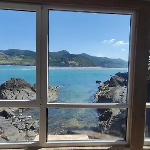  Apartment Sea